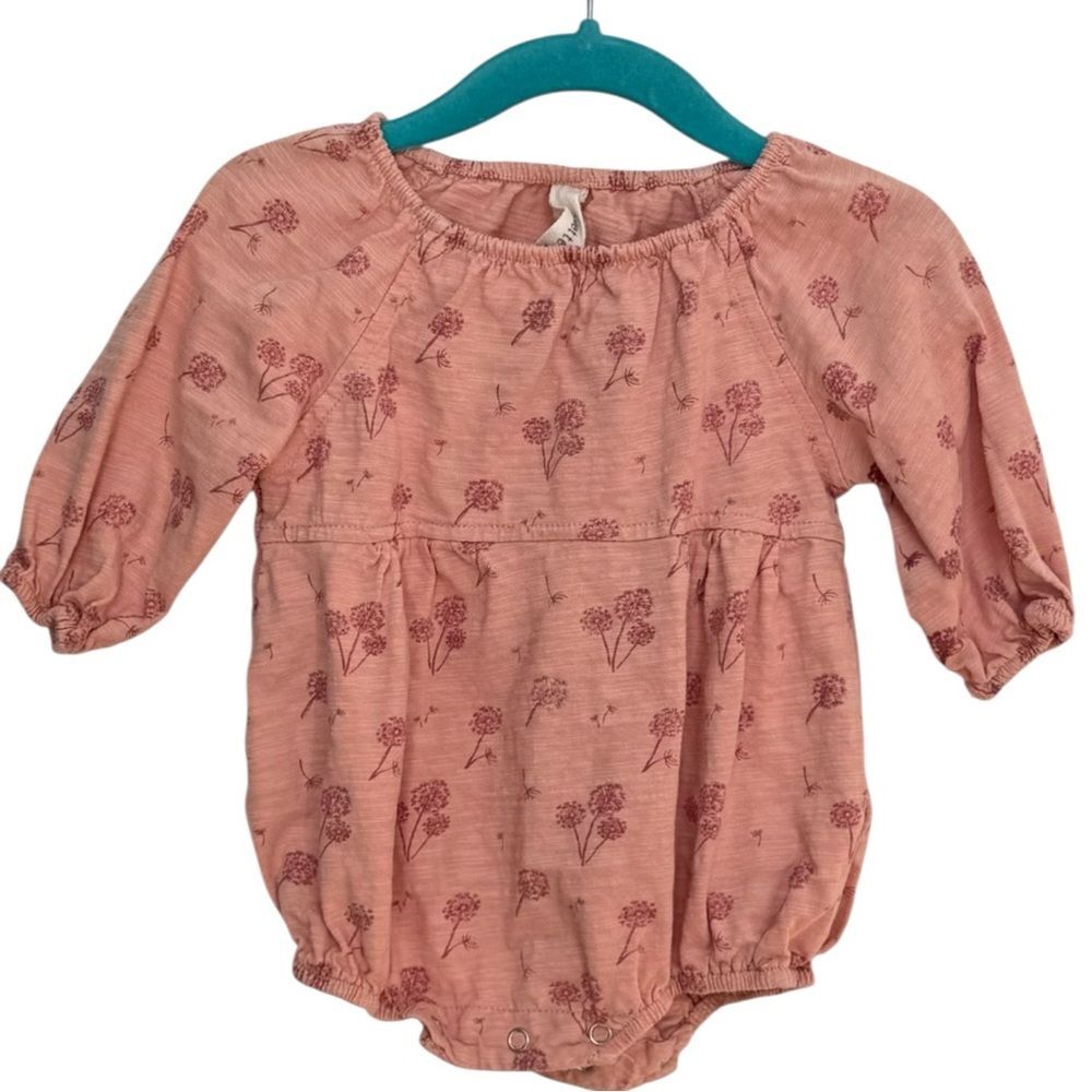 Vingette Baby Girl Pink Floral Pattern One Piece Bodysuit. 12-18 Months.
